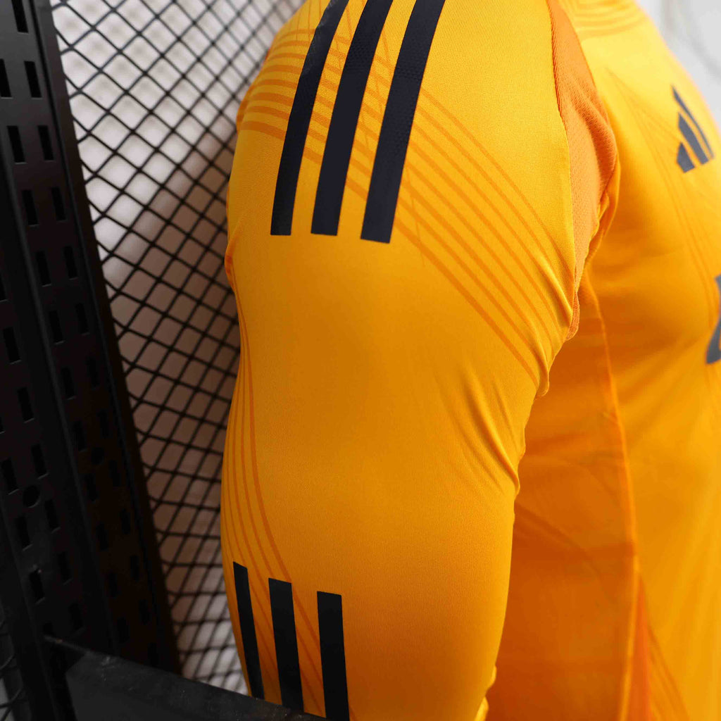 Maillot 24-25 Real Madrid Manches Longue