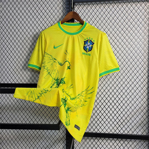 Maillot Brésil Concept Oiseaux Vert et Jaune 24/25