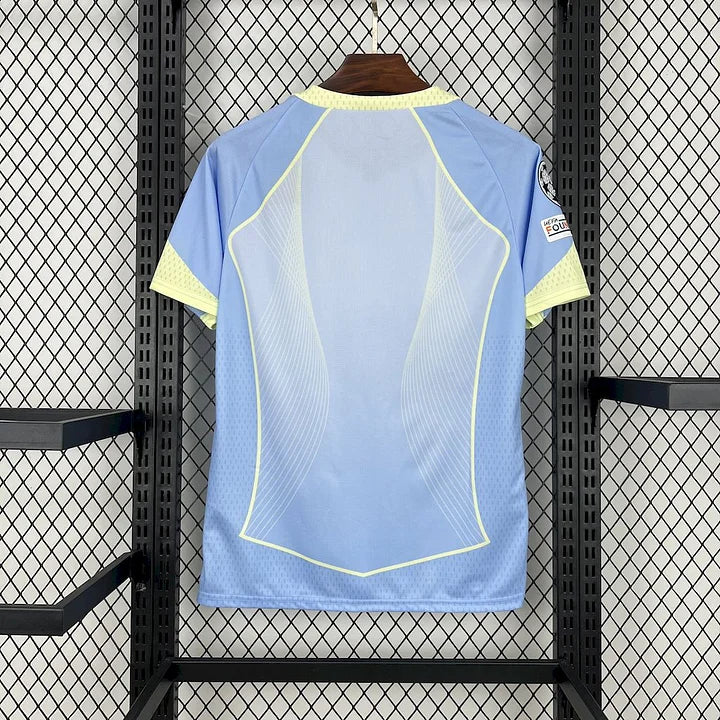 FC Barcelone maillot foot bleu ciel et jaune 2025 2026