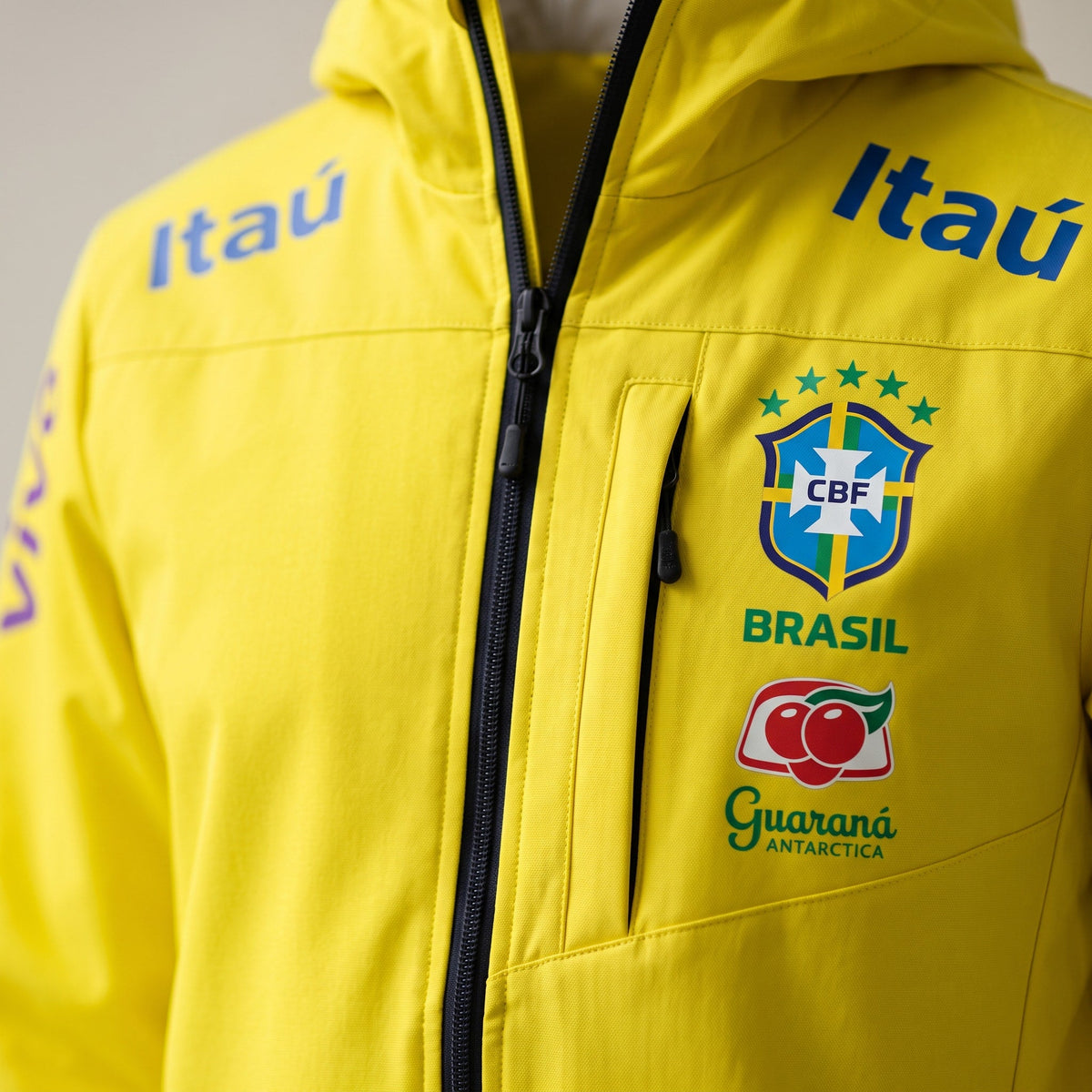 NOUVELLE VESTE BRÉSIL JAUNE 2025/2026