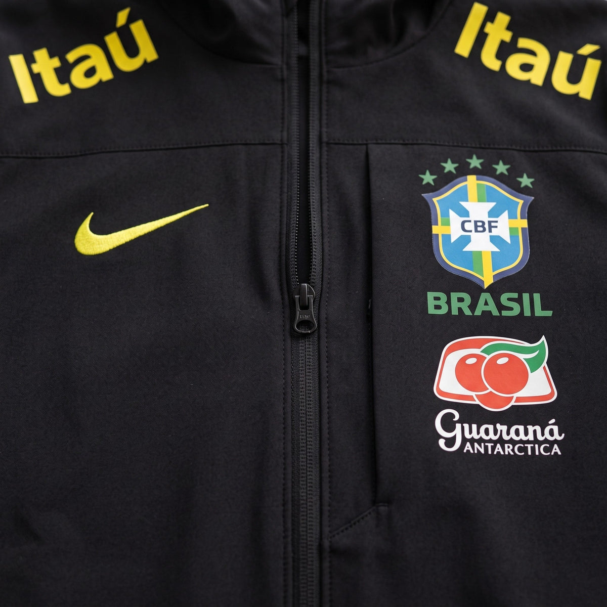 NOUVELLE VESTE DU BRÉSIL NOIR 2025/2026